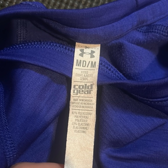 Women's ColdGear® Crew. Excellent condition. Size medium. - Picture 4 of 6